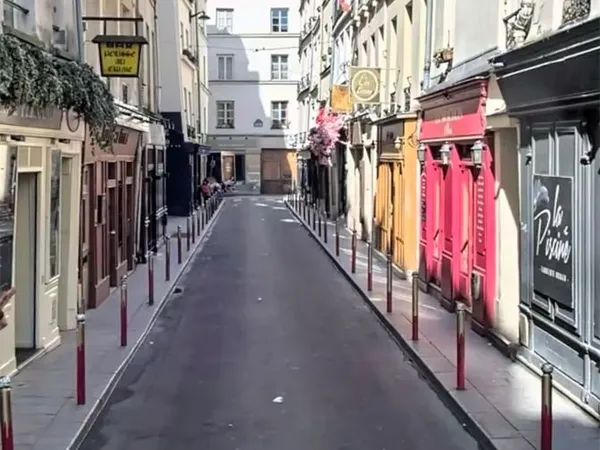 Local commercial 94 m² PARIS