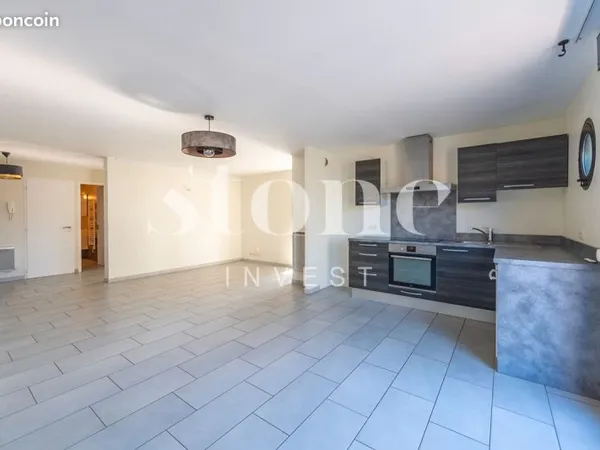 Appartement 4 pièces 96 m²