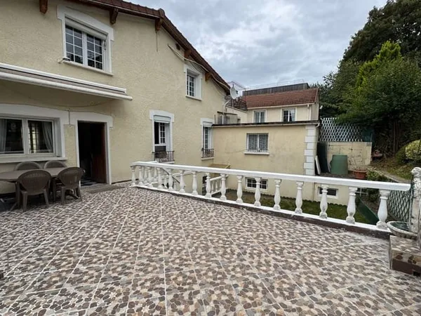 Maison 7 pièces 200 m²