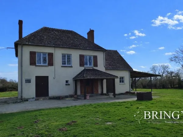 MAISON AVEC CARPORT