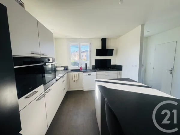 Maison 8 pièces 130 m²