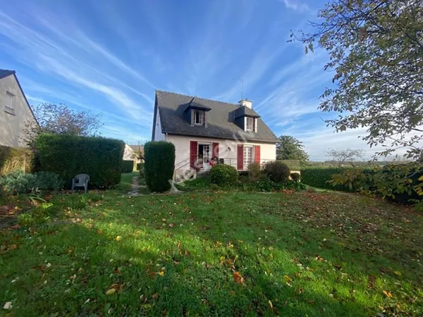 À VENDRE - MOUAZÉ - MAISON 4 CHAMBRES - SOUS-SOL COMPLET - TERRAIN 800 m² sans vis-à-vis