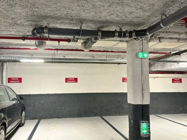 Parking 12 m²