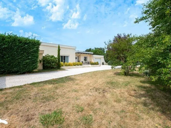 Maison 5 pièces 180 m²