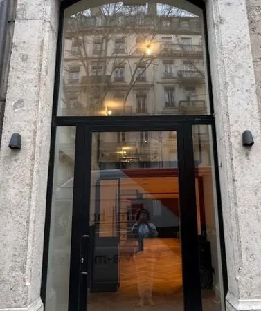Bureaux rénovés 70m2 - Emplacement Premium