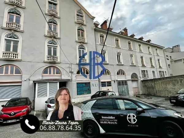 GARE - VOIRON -Appartement 4 ch 138 m² lumineux + 35 m² combles