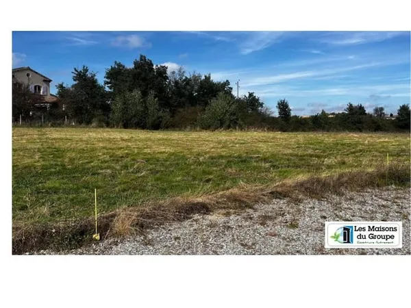 Terrain 805 m²