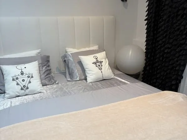 Chambre Location Avignon 6p 100m² 395€