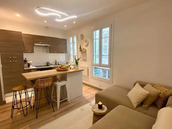 Appartement Antibes 3 pièces Vieil Antibes calme absolu !