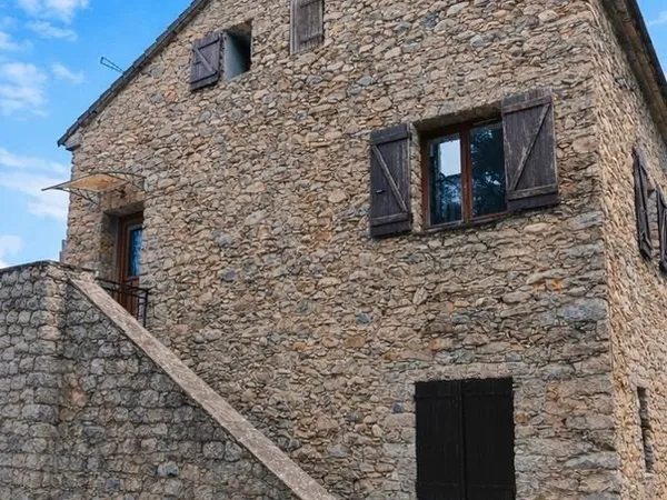 Appartement étudiant à 5 minutes de Corte