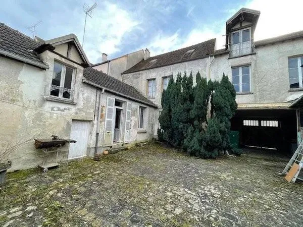 Maison 9 pièces 210 m²
