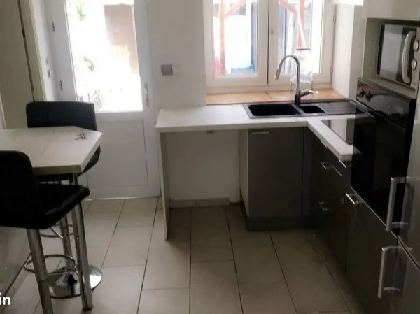 OFFRE LOCATION d'une CHAMBRE MEUBLEE en COLOCATION PRES DU CHR