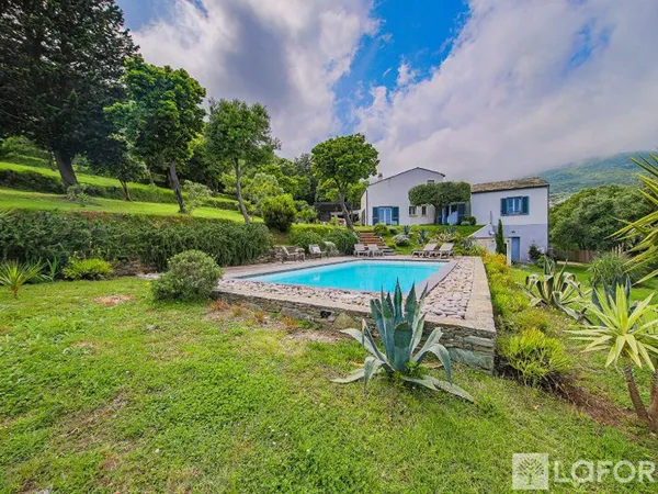 Maison 4 pièces 132 m²