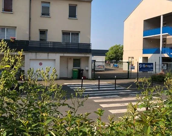 Loue maison individuelle T6 garage et jardin - Le Mans Quartier Bollée / Monthéard - 8 couchages, 15