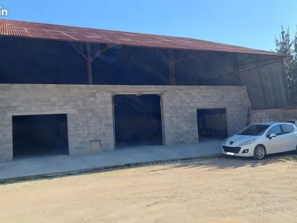 Hangar - grange
