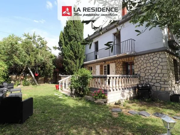 Maison 7 pièces 182 m²