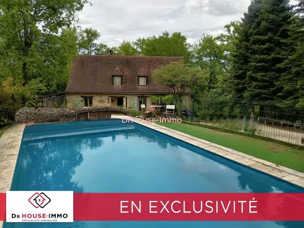 Maison 11 pièces 245 m²