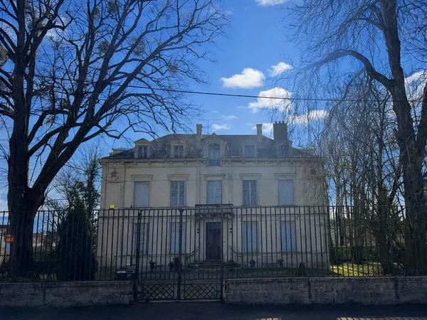 Propriété 11 pièces 400 m²