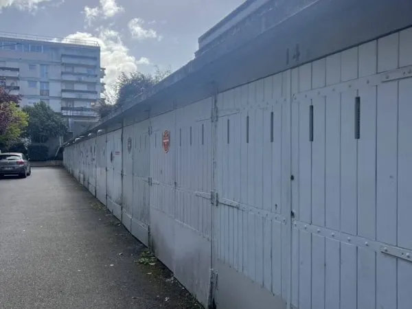 Parking 13 m²