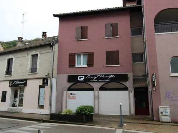 GIERES centre village