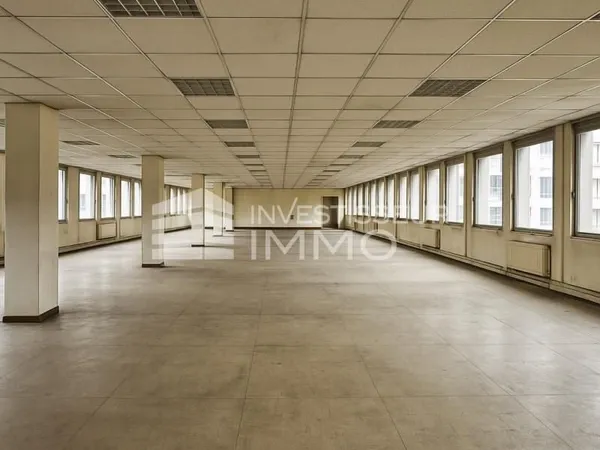 Bureau 1 300 m²