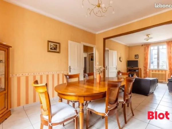 Maison 5 pièces 104 m²
