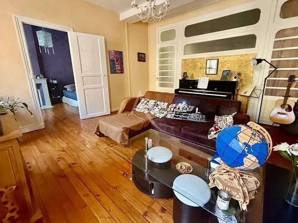 Appartement hyper centre Pau 2 chambres et cave