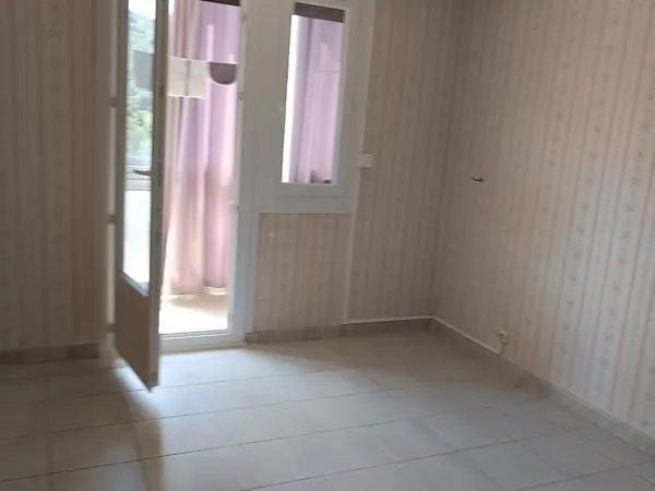 Vends appartement F4