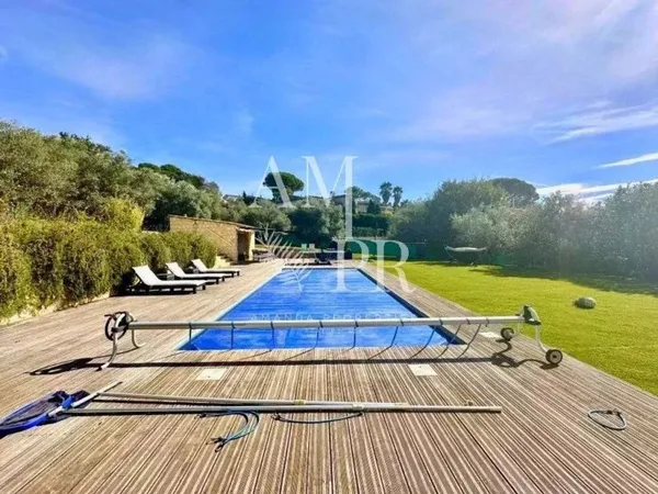 Maison de luxe 7 pièces 181 m²