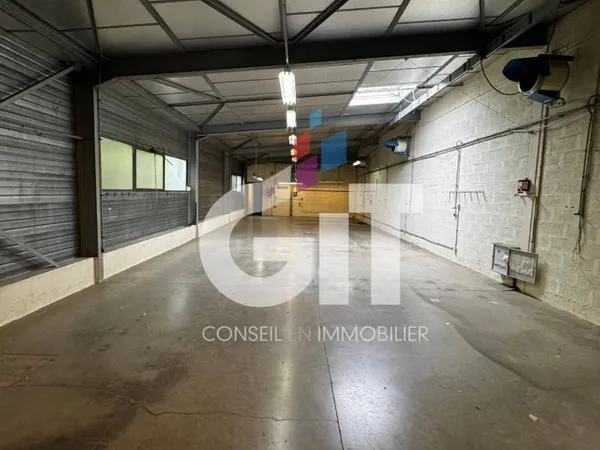 Local commercial 2500 m²