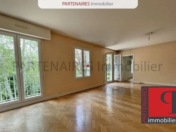 Appartement 6 pièces 110 m²