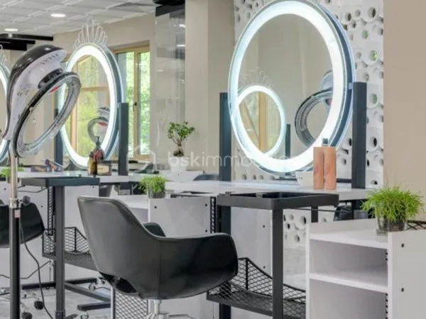 SALON DE COIFFURE