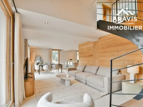 Appartement T4 de 112,20 m2 avec terrasse, balcons et vue mo