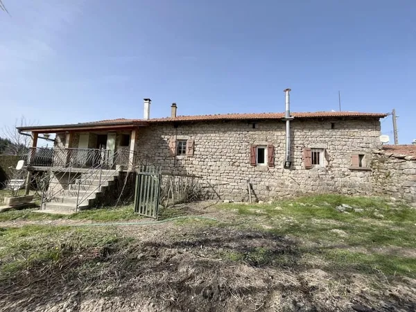 Maison 10 pièces 143 m²