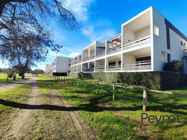 SAINT-CYPRIEN, Apt T2 avec Terrasse et parking