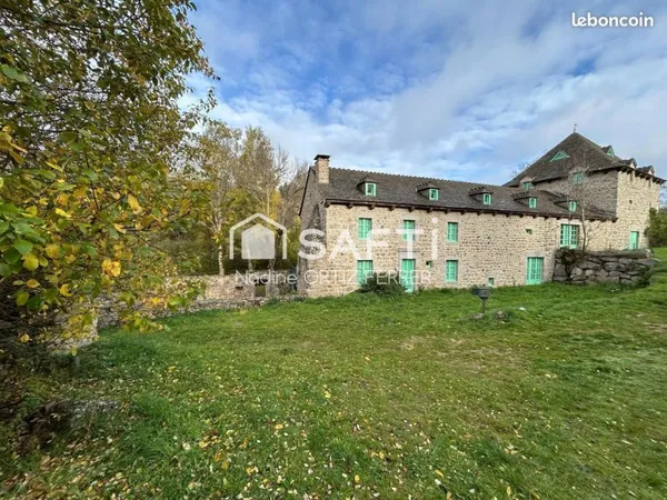 Propriété 25 pièces 700 m²