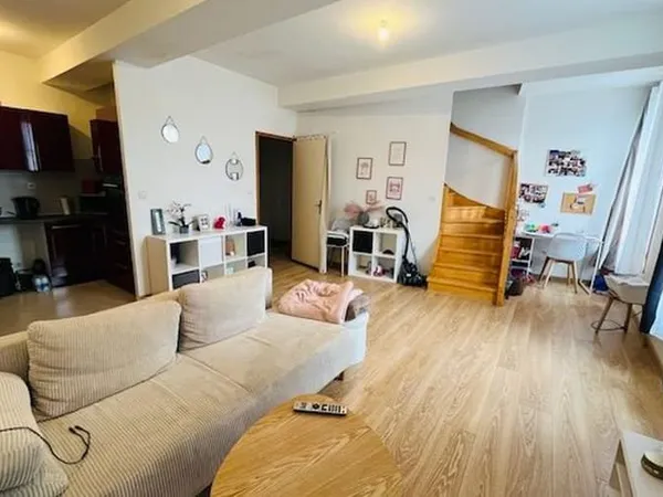 Appartement 1 pièce 57 m²