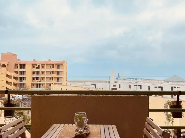 T2 avec accès directe plage, vue mer, parking