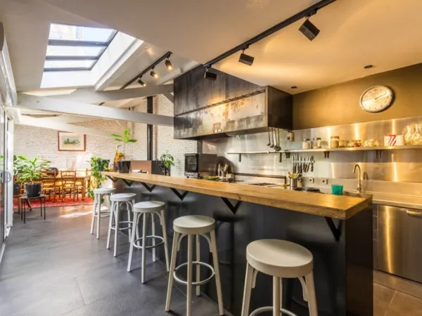 Maison 8 pièces 295 m²