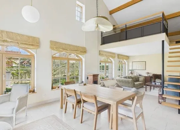 Villa 12 pièces 250 m²
