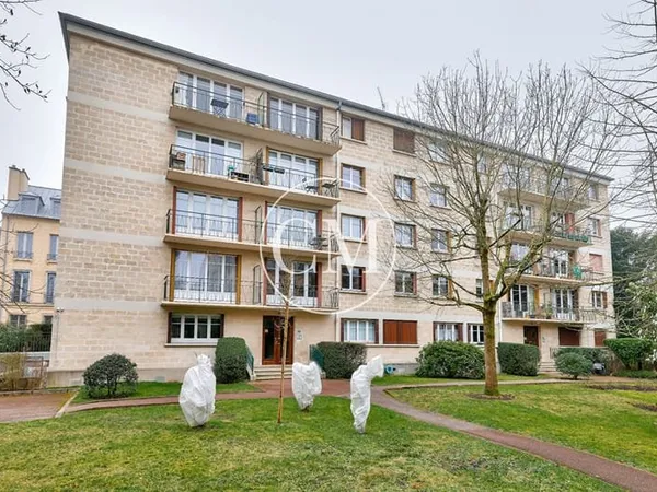 VERSAILLES SAINT-LOUIS APPARTEMENT