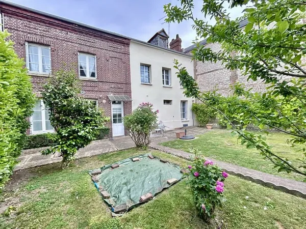 Charmante maison de ville en plein coeur de CAUDEBEC LES ELB