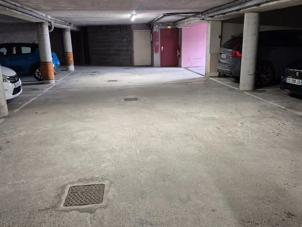 Location emplacement parking