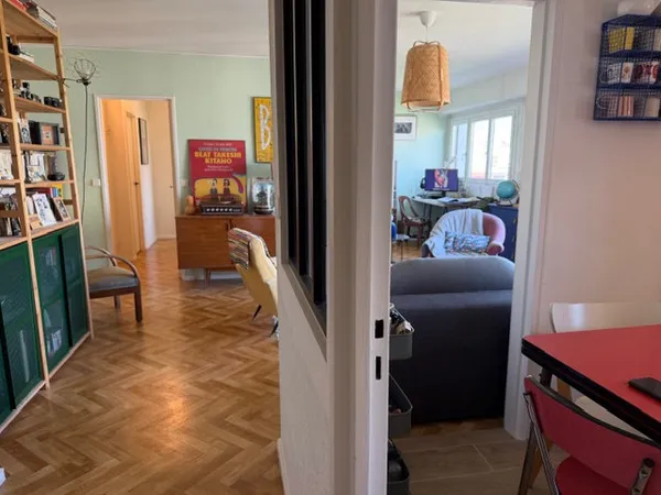 DUNOIS- Appartement de 61m2 au dernier étage-