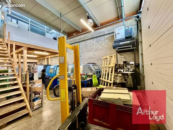 Loft 360 m²