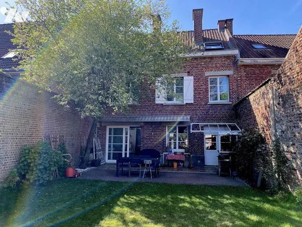 Maison 6 pièces 146 m²
