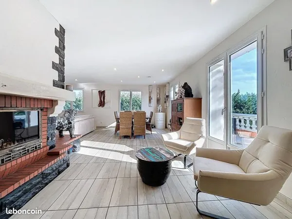 Bien rare - Appartement 177 m² esprit maison dans petite copropriété (2 lots) très faibles charges