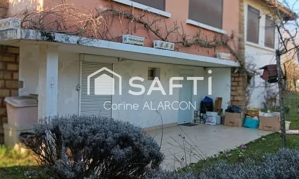 Sur l'axe Sedan -Charleville , proche Belgique dans un village dynamique et convivial