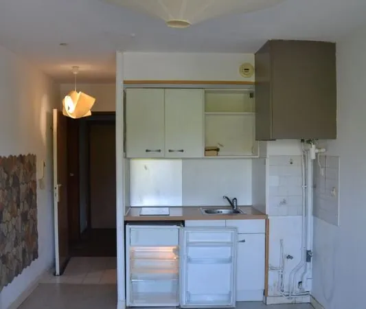 Studio avec parking individuel AIX en PROVENCE