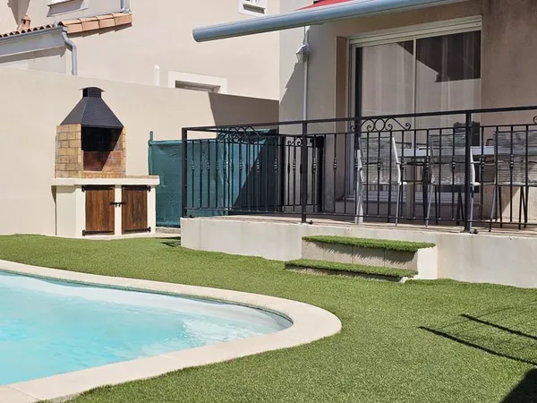 Villa 4 pièces avec piscine et garage AIGUES MORTES